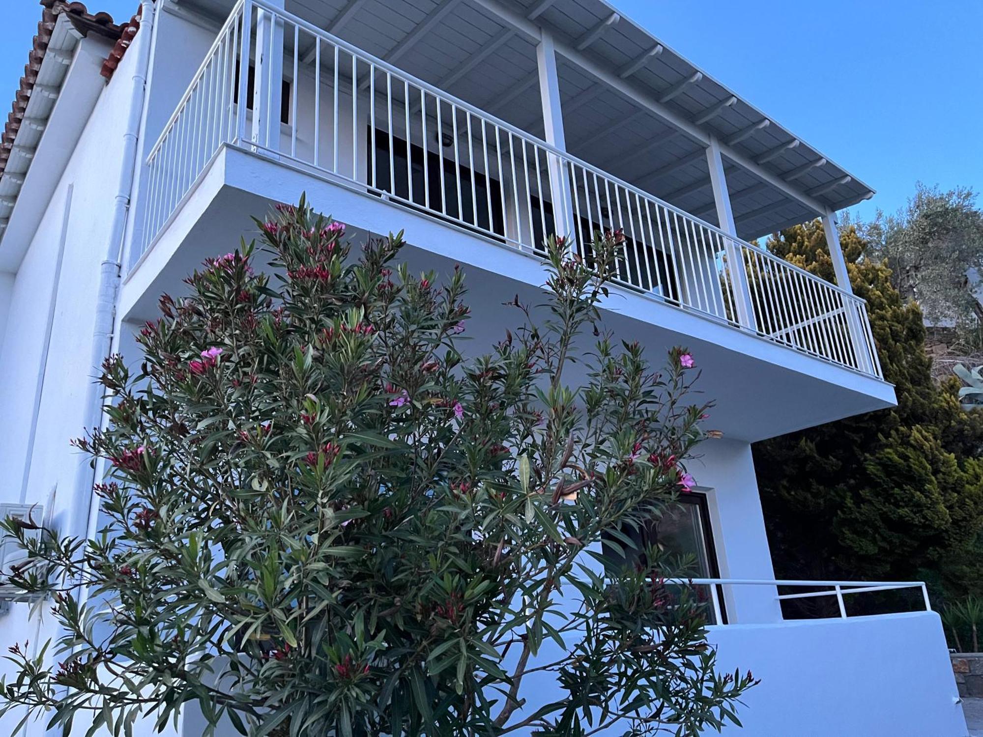 Golden Evelyn Aparthotel Agia Paraskevi  Buitenkant foto